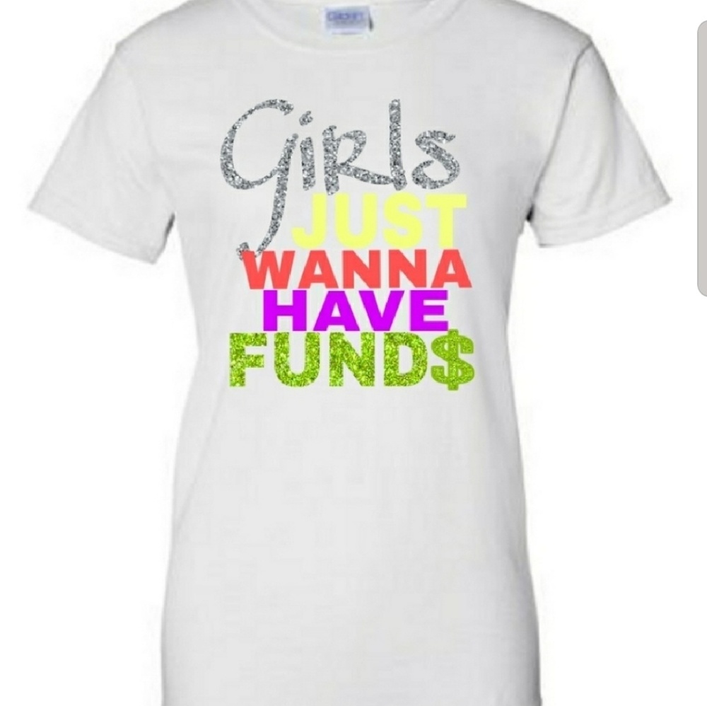 GIRLS & FUNDS Tee